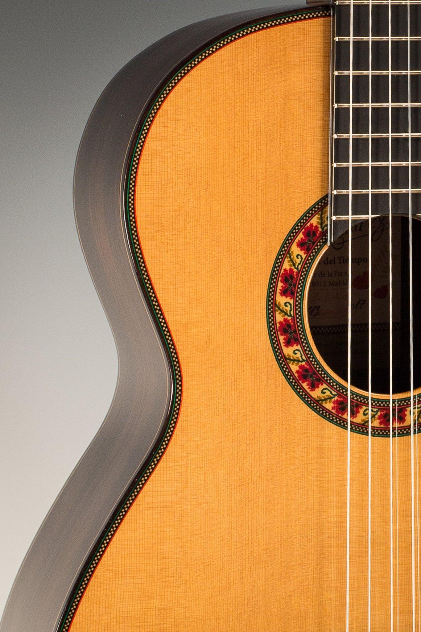 Ramirez Guitarra Del Tiempo Cedar Classical Guitar