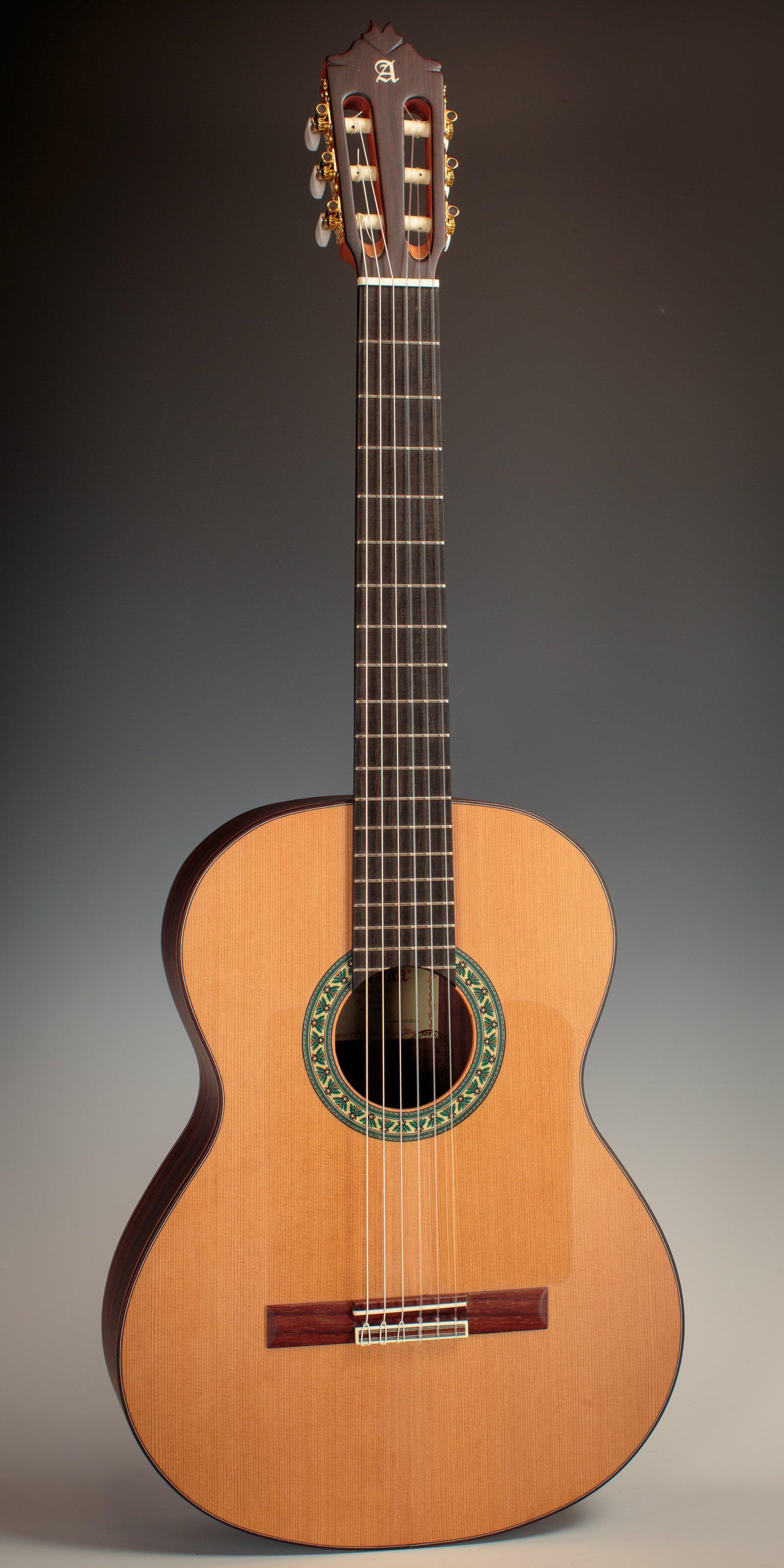 Alhambra 5FP OP Pinana Negra Flamenco Guitar