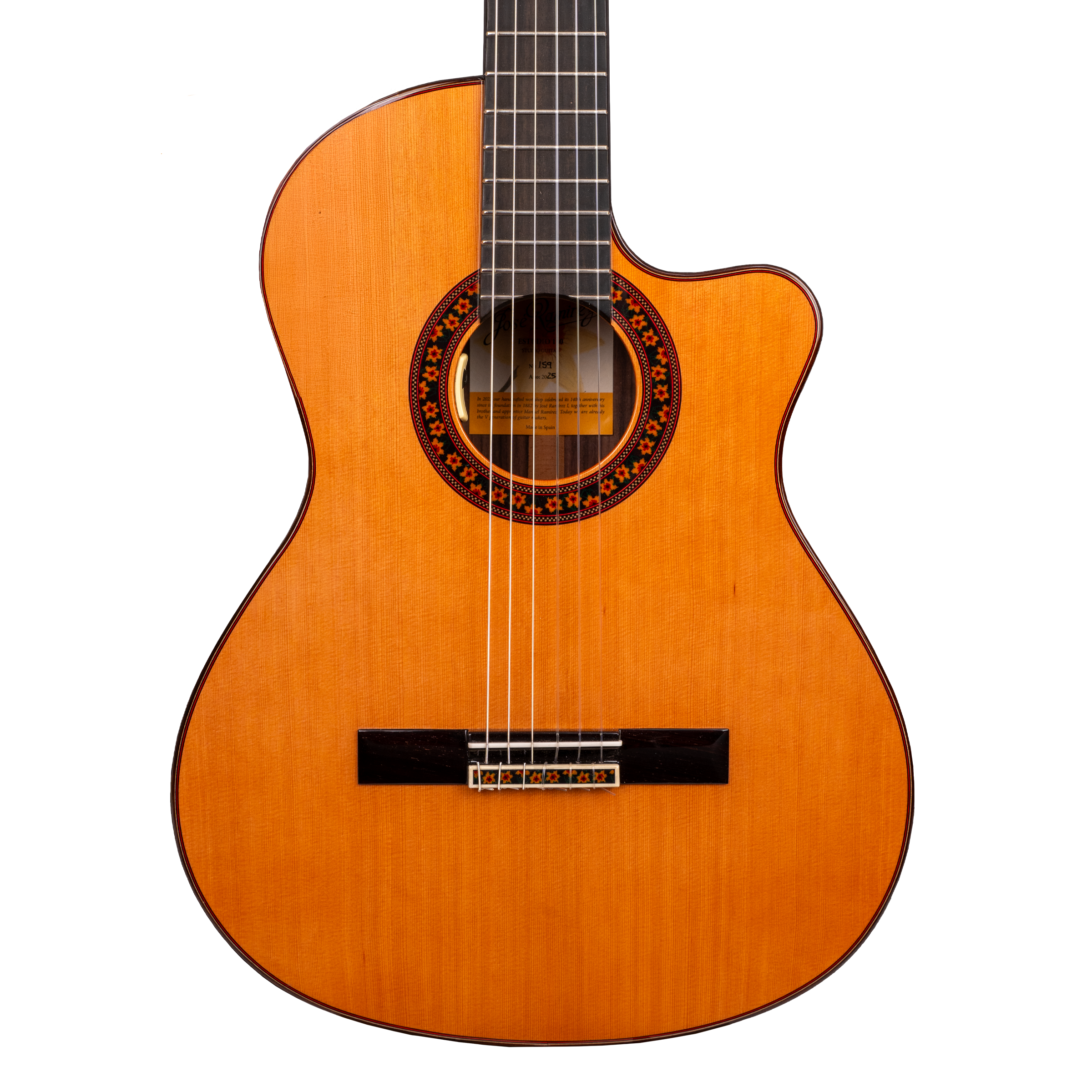 Ramirez Estudio 140 CUTAWAY Cedar Top Classical Guitar