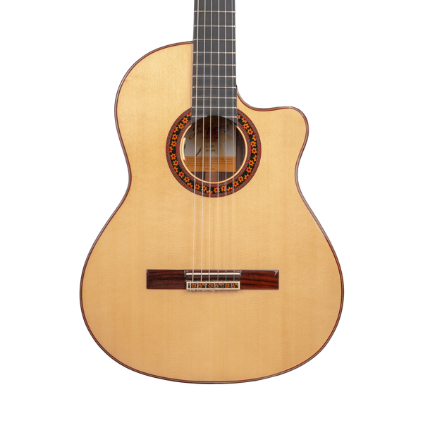 Ramirez Estudio 140 CUTAWAY Spruce Top Classical Guitar