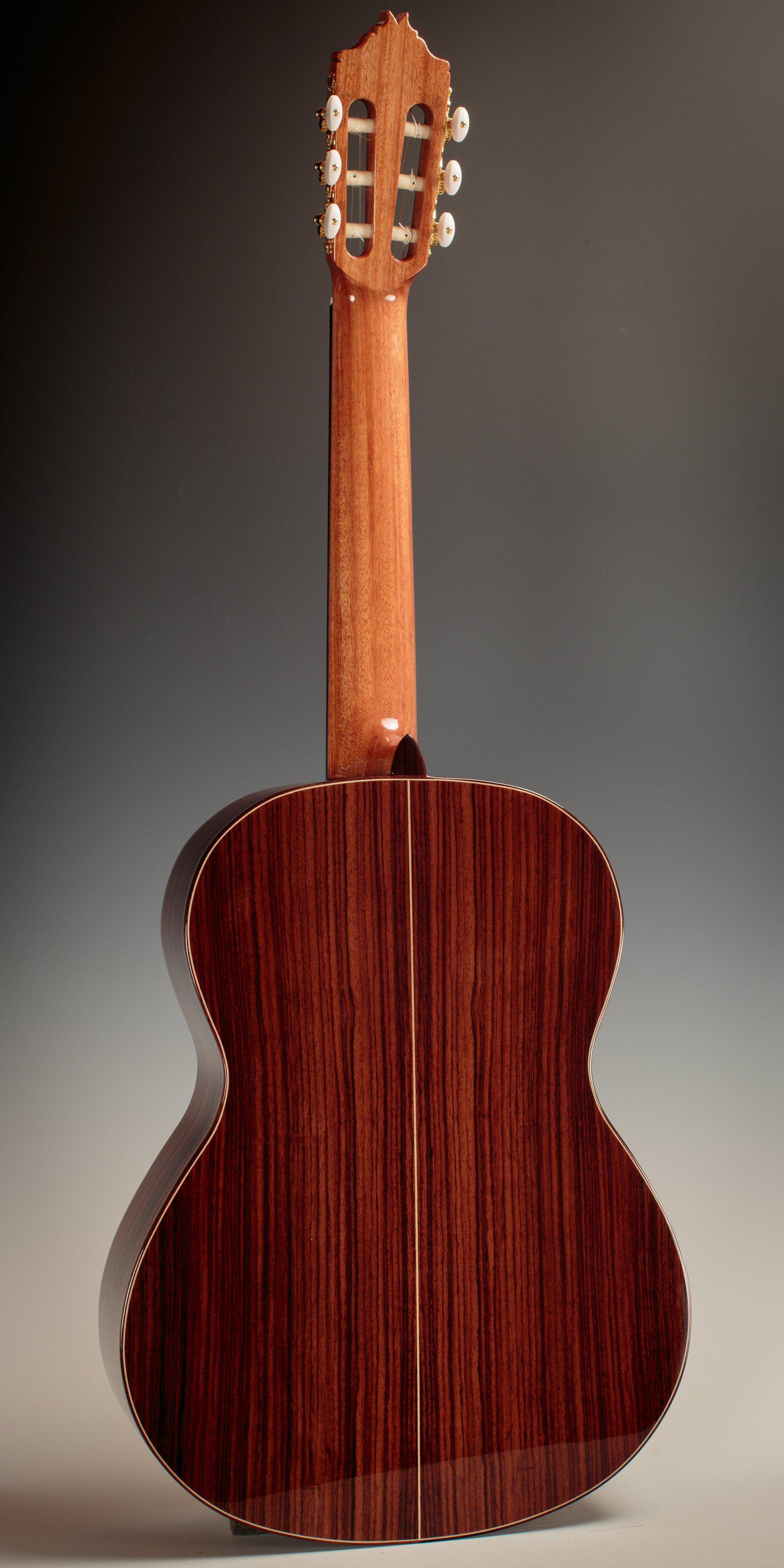 Alhambra 5FP Piñana Negra Spruce Top Flamenco Guitar - Gloss Finish.